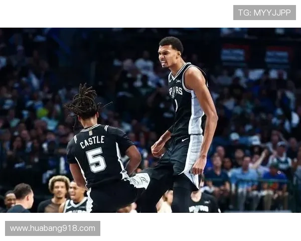 名记点评浓眉防守能力超群却被文班轻松突破如同路人甲